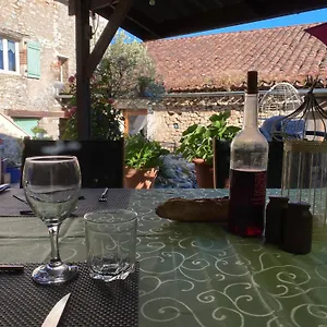 D'hotes Les 3 Cochons D'olt Bed & Breakfast Arcambal